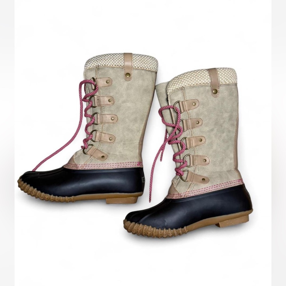 Stylish‎ Women's Boots with Pink Laces